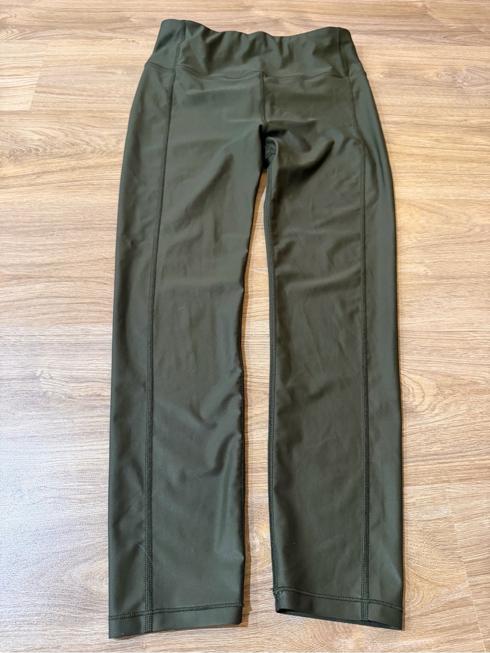 Sweaty Betty | Nori Green 7/8 | Large